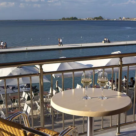 Excess Pansion 3* Lefkáda