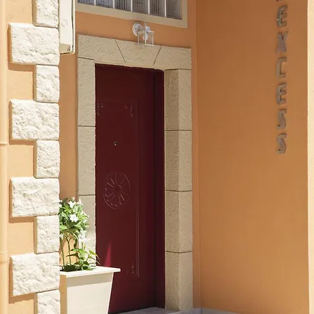 Excess Pansion 3* Lefkáda